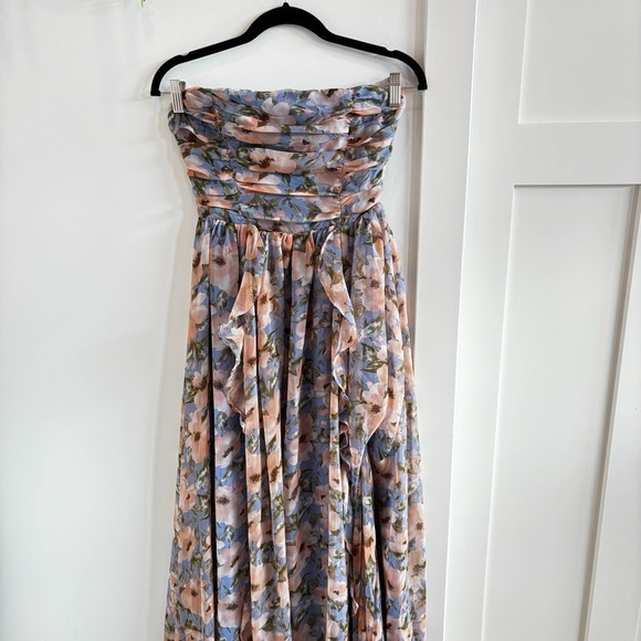 Fashion Nova Sophia Chiffon Pastel Floral Strapless Maxi Dress Blue Size Small - Picture 2 of 13